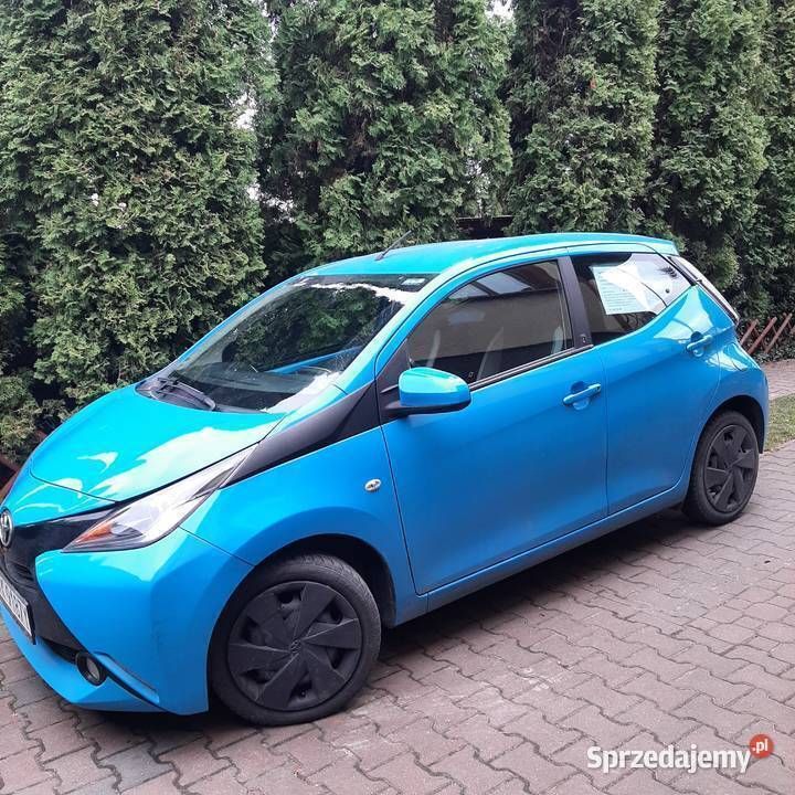Niebieski Używany 2018 Toyota Aygo Hatchback | 31 000 zł (Super Cena) - Obraz 1/4