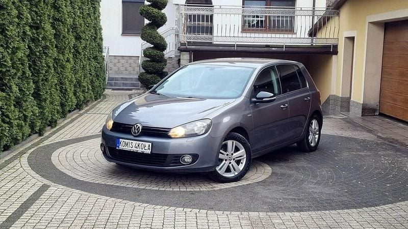 Szary (metalik) Używany 2012 VW Golf VII Hatchback | 19 900 zł (Dobra cena) - Obraz 1/4