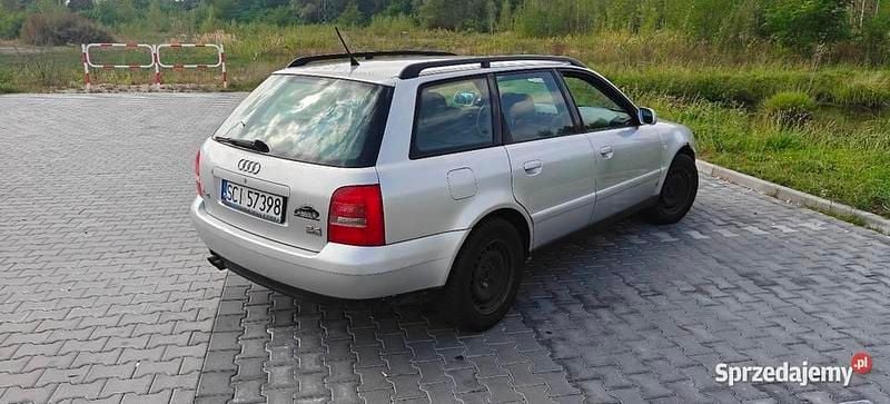 Używany Audi A4 1999 Srebrny Kombi