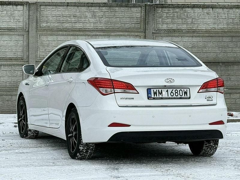 Używany Hyundai i40 135 KM (99 kW) 2013 Biały Sedan/Limuzyna