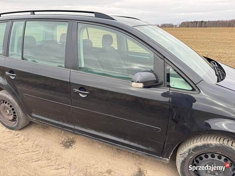 Używany VW Touran 2004 Czarny Minivan