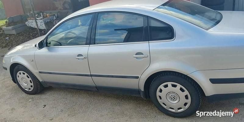 Używany 2001 VW Passat | 5300 zł - Obraz 1/4