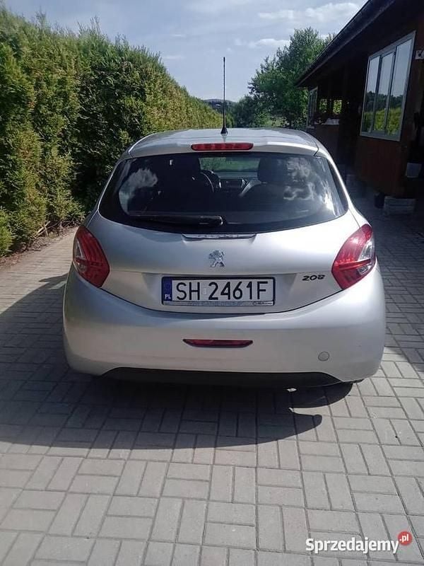 Używany Peugeot 208 2012 Srebrny Hatchback