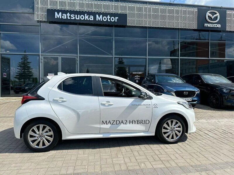 Używany Mazda 2 92 KM (67 kW) 2023 Biały Hatchback
