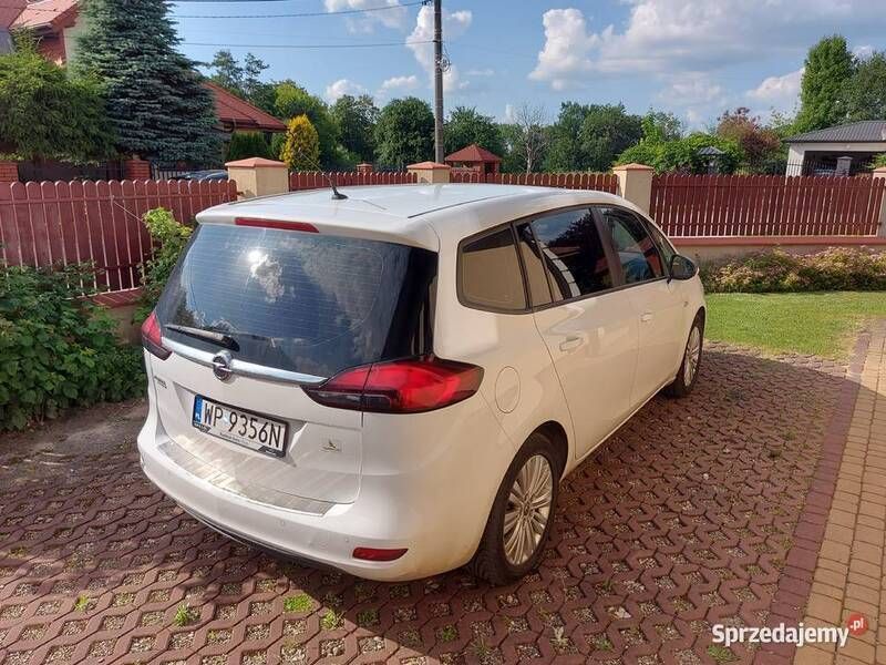 Używany Opel Zafira 120 KM (88 kW) 2016 Biały Minivan