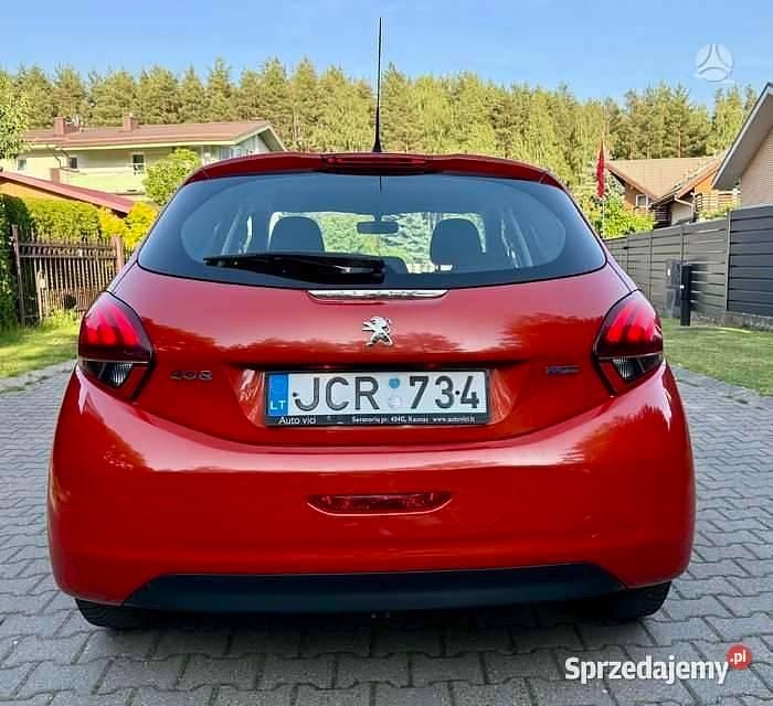 Używany Peugeot 208 2016 Pomarańczowy Hatchback