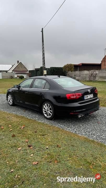 Używany VW Jetta 2015 Czarny Sedan/Limuzyna
