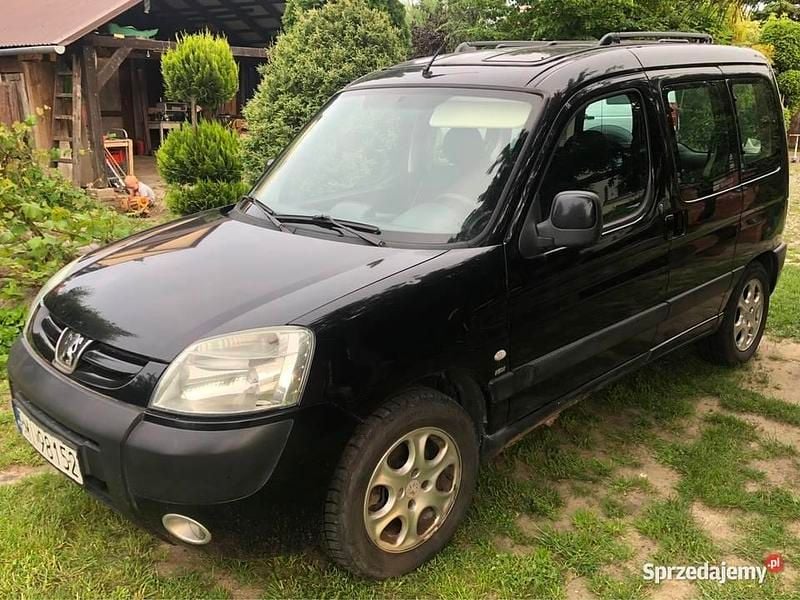 Używany Peugeot Partner 2005 Czarny Minivan