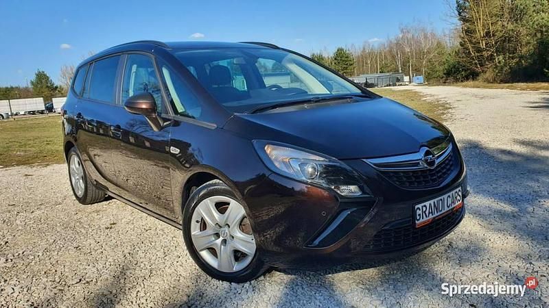 Używany Opel Zafira 140 KM (102 kW) 2012 Brązowy Minivan