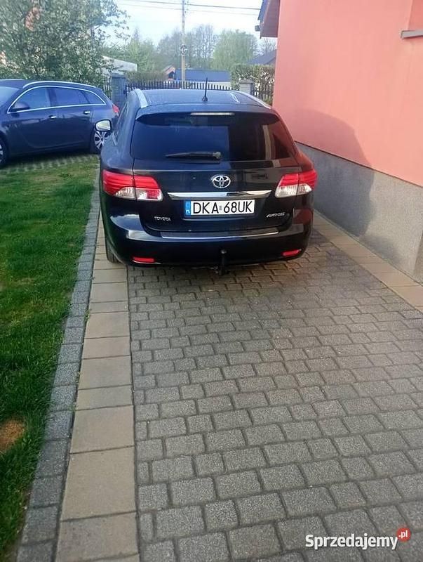 Używany Toyota Avensis 2013 Kombi