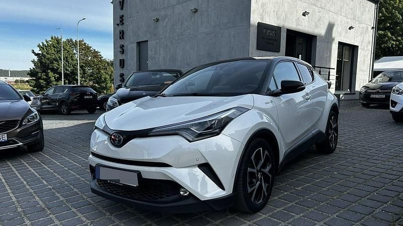 Biały Używany 2019 Toyota C-HR SUV | 76 000 zł (Dobra cena) - Obraz 1/4