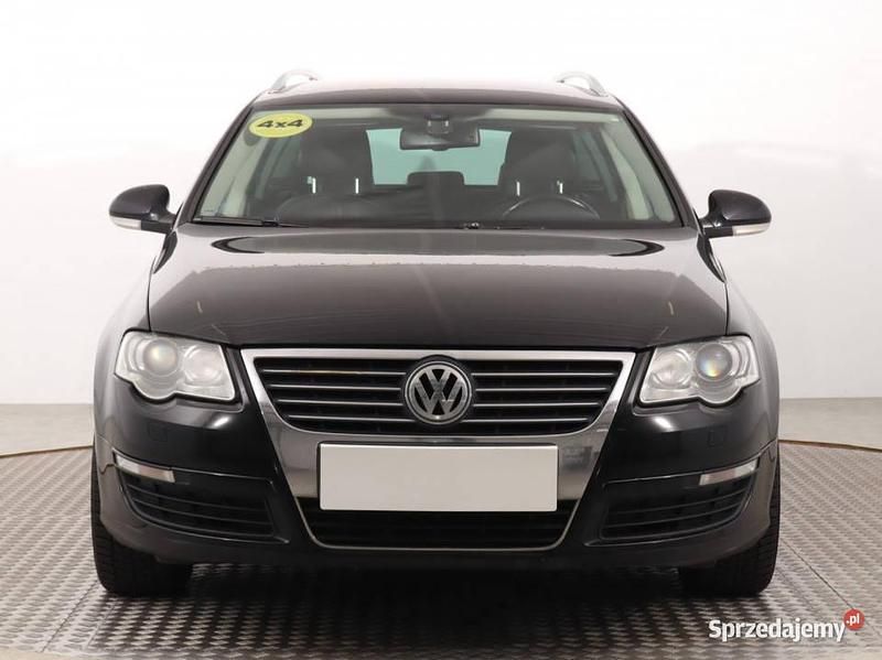 Czarny Używany 2006 VW Passat Kombi | 10 499 zł (Dobra cena) - Obraz 1/4