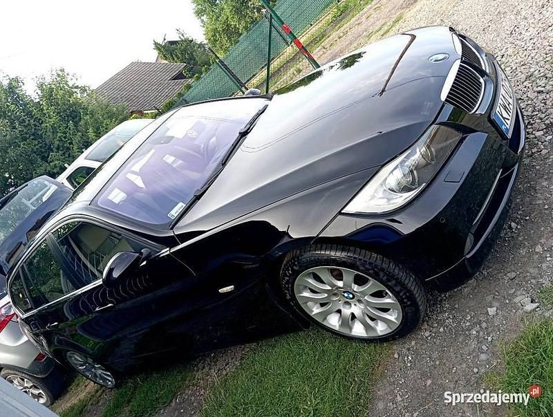 Czarny Używany 2007 BMW 330 Kombi | 19 900 zł (Dość drogi) - Obraz 1/4