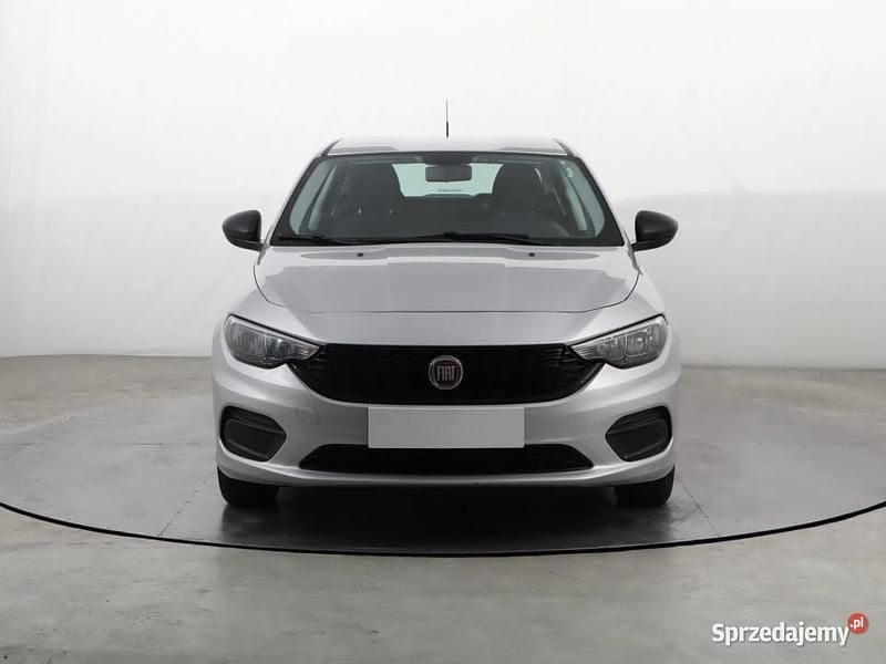 Srebrny Używany 2020 Fiat Tipo Sedan/Limuzyna | 34 999 zł - Obraz 1/4