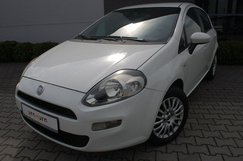 Używany Fiat Grande Punto 75 KM (55 kW) 2014 Biały Hatchback