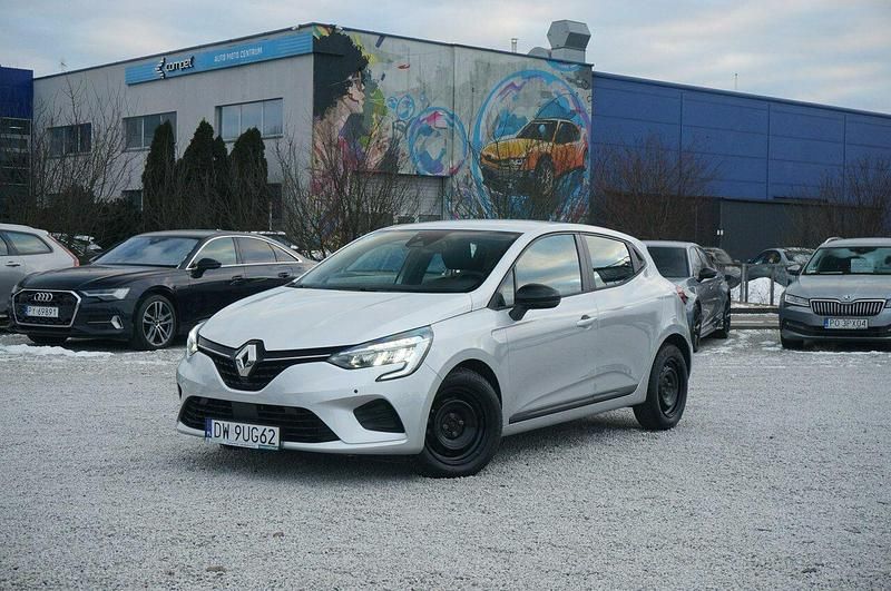 Używany Renault Clio V Equilibre 90 KM (66 kW) 2022 Srebrny (metalik) Hatchback