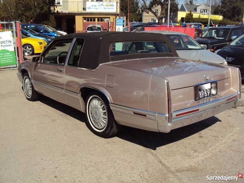 Używany Cadillac Deville 1991 Różowy Sedan/Limuzyna