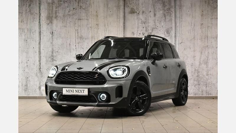 Moonwalk grey metalizowany Używany 2021 Mini Cooper SD Countryman SUV | 103 900 zł - Obraz 1/3