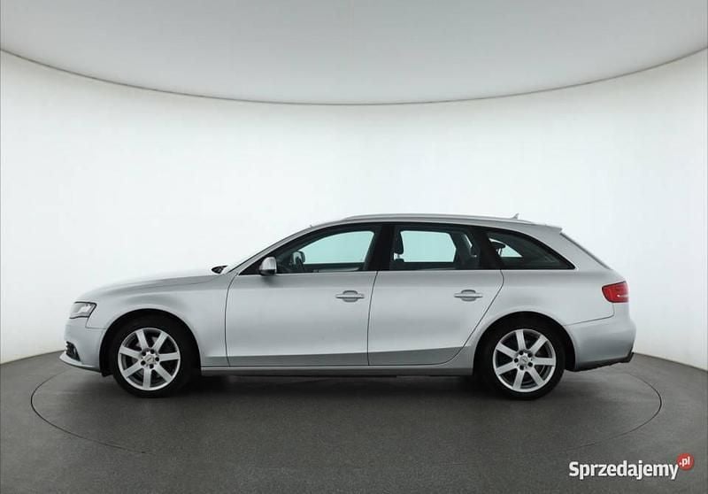 Używany Audi A4 2009 Srebrny Kombi