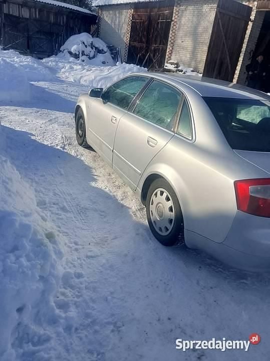 Używany Audi A4 2005 Srebrny Sedan/Limuzyna