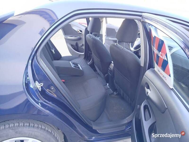 Używany Toyota Corolla 2008 Granatowy Sedan/Limuzyna