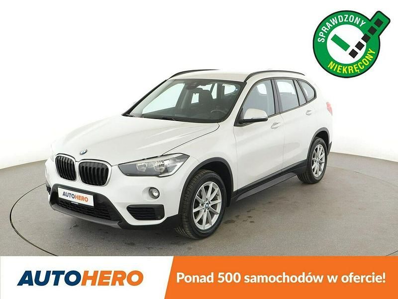 Biały Używany 2016 BMW X1 SUV | 49 200 zł (Super Cena) - Obraz 1/3