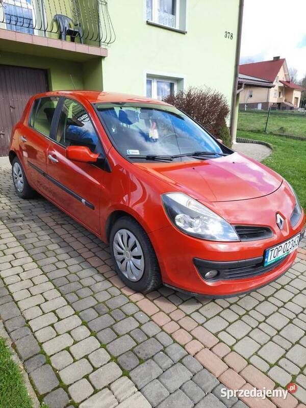 Czerwony Używany 2006 Renault Clio III Hatchback | 8000 zł (Uczciwa cena) - Obraz 1/4