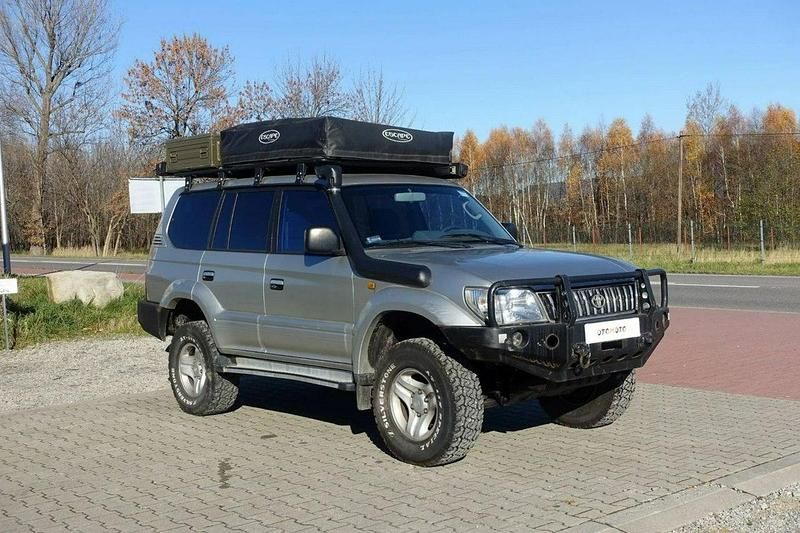 Srebrny (metalik) Używany 2001 Toyota Land Cruiser SUV | 69 800 zł (Drogi) - Obraz 1/4