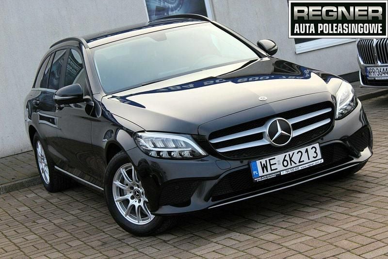 Czarny Używany 2019 Mercedes C200 Exclusive Kombi | 79 900 zł (Uczciwa cena) - Obraz 1/4