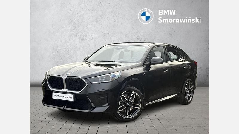 Używany BMW X2 Luxury Line 156 KM (114 kW) 2024 Czarny szafir metalizowany SUV