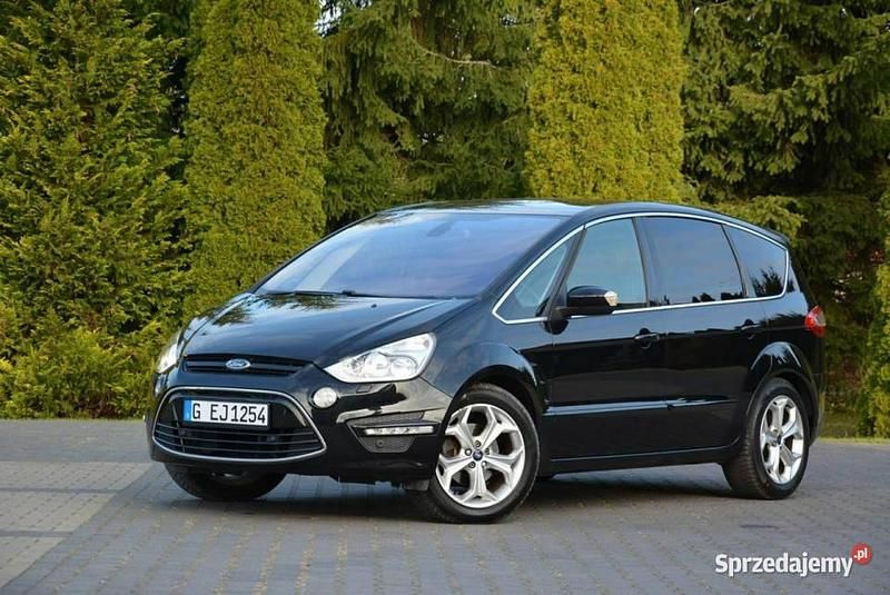 Czarny (metalik) Używany 2011 Ford S-MAX S Minivan | 26 900 zł - Obraz 1/4