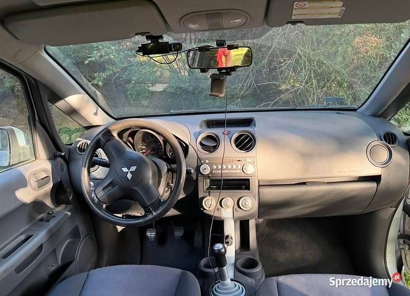 Używany Mitsubishi Colt 75 KM (55 kW) 2006