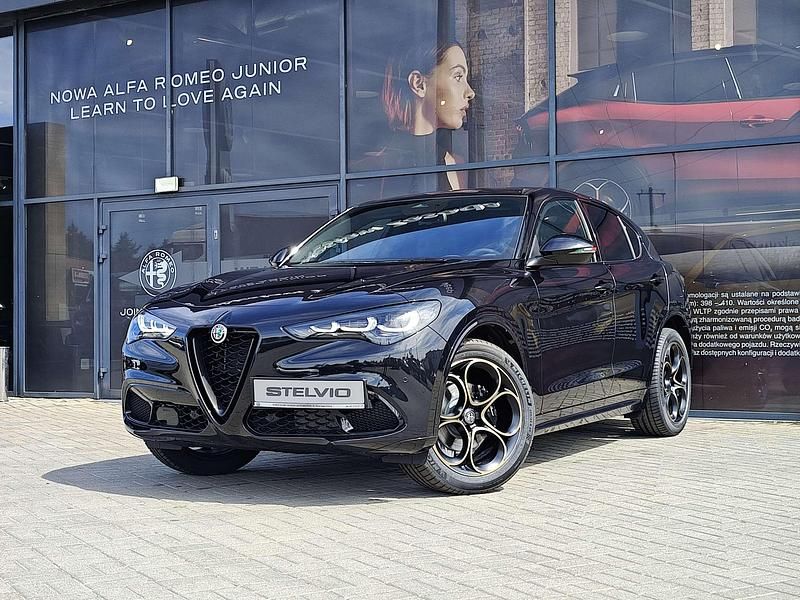 Lakier metalizowany czarny volcano black Nowe 2025 Alfa Romeo Stelvio SUV | 249 900 zł - Obraz 1/4