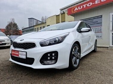 Biały Używany 2016 Kia Ceed GT GT-Line Hatchback | 42 900 zł - Obraz 1/4