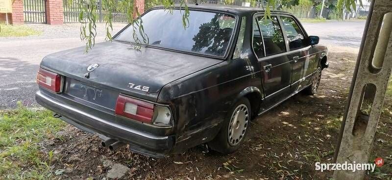 Używany BMW 745 1980 Grafitowy Sedan/Limuzyna