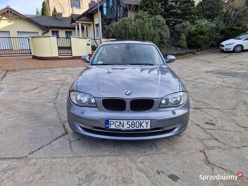 Używany BMW 116 2011 Srebrny Hatchback