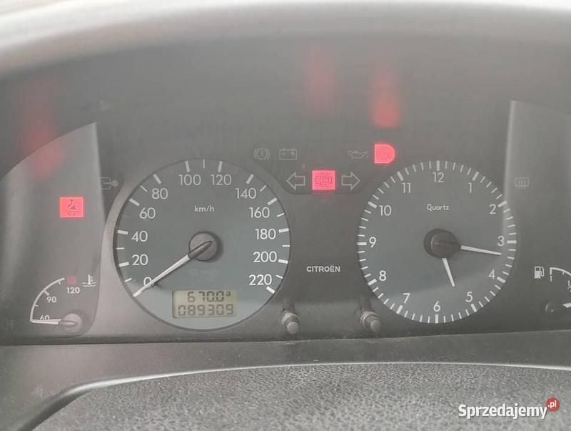 Używany Citroën Xsara 1999 Bordowy Hatchback