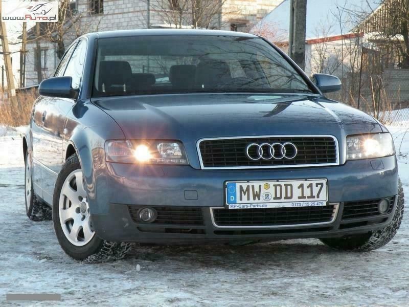 Używany Audi A4 S-Line 172 KM (126 kW) 2001 Niebieski (metalik) Sedan/Limuzyna