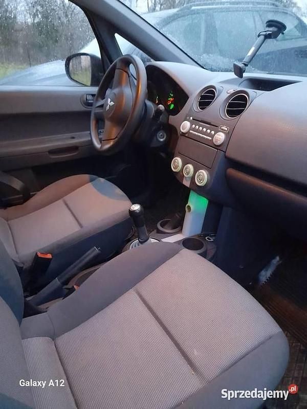 Używany Mitsubishi Colt 2006 Czerwony Hatchback