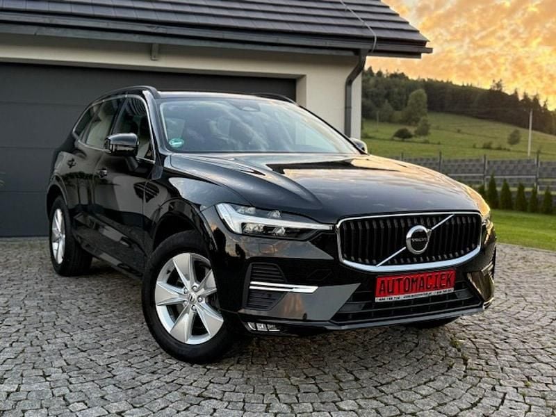 Czarny Używany 2022 Volvo XC60 SUV | 128 900 zł (Dobra cena) - Obraz 1/4