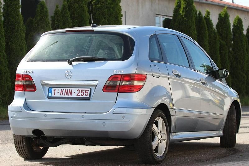 Używany Mercedes 260 82 KM (60 kW) 2008 Niebieski (metalik) Hatchback