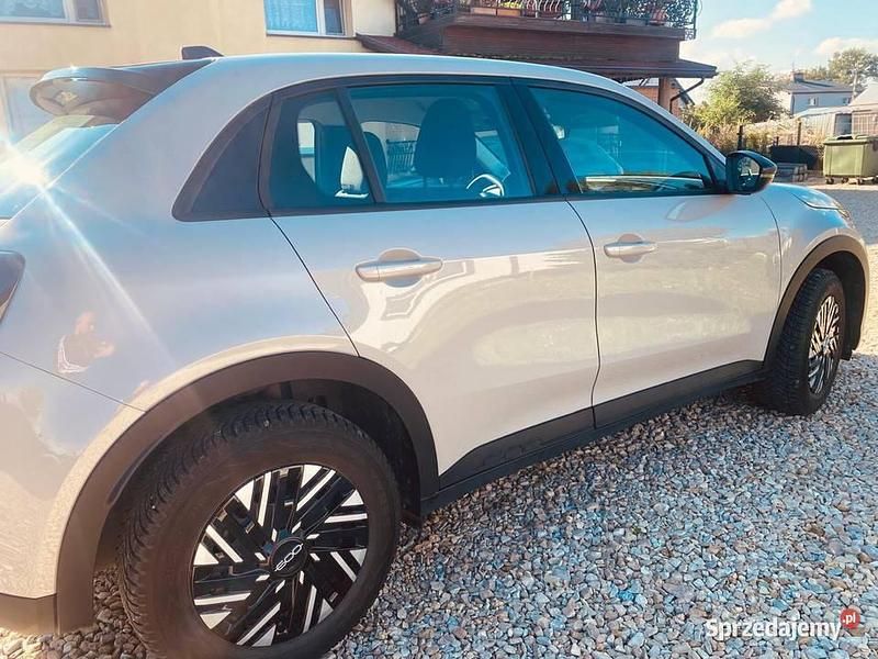 Używany Fiat 600 100 KM (73 kW) 2024 Beżowy Hatchback