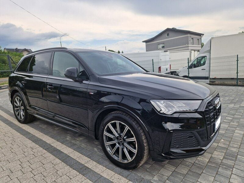 Czarny Używany 2023 Audi Q7 S-Line SUV | 329 900 zł - Obraz 1/4