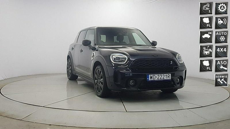 Używany Mini Cooper Countryman Classic 136 KM (100 kW) 2022 Granatowy SUV