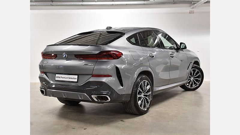 Używany BMW X6 Shadowline 381 KM (280 kW) 2023 Szary skyscraper m metalizowany SUV