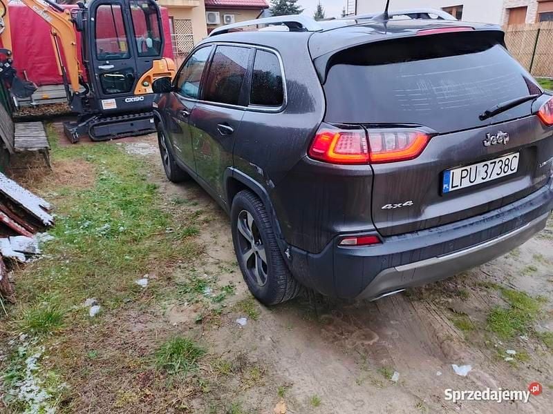 Używany Jeep Cherokee Limited 2019 Grafitowy SUV