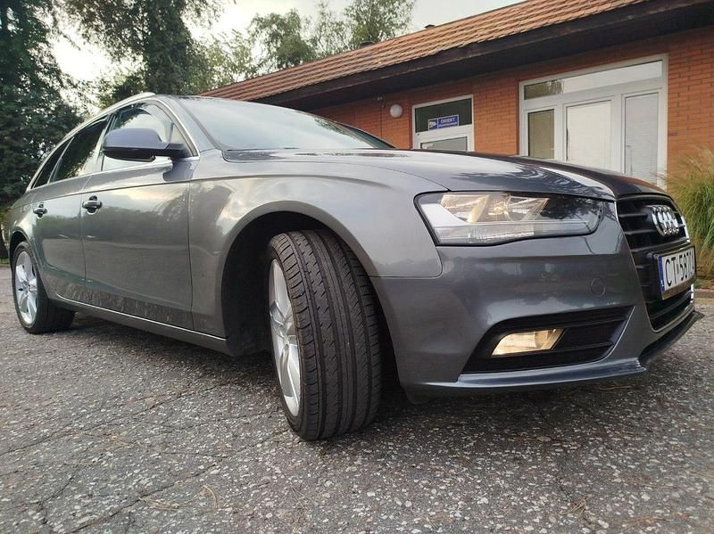 Szary Używany 2013 Audi A4 Kombi | 31 900 zł - Obraz 1/4