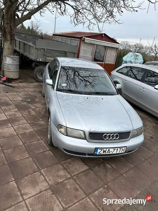 Srebrny Używany 1996 Audi A4 Sedan/Limuzyna | 3199 zł (Uczciwa cena) - Obraz 1/4