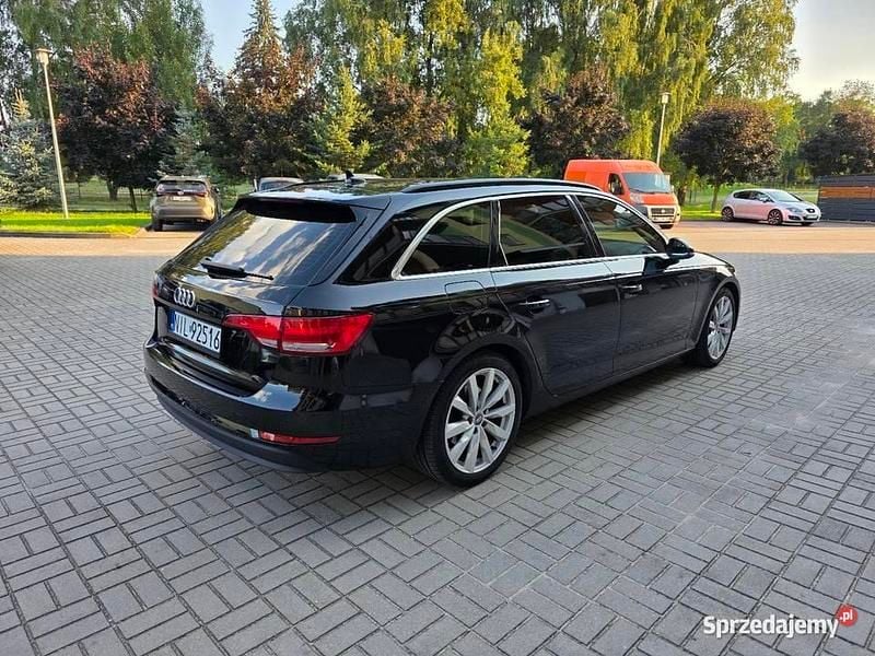 Czarny Używany 2016 Audi A4 Kombi | 56 000 zł (Uczciwa cena) - Obraz 1/4
