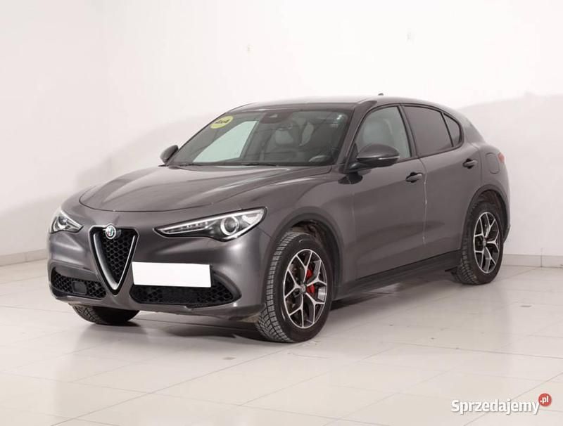 Używany Alfa Romeo Stelvio 280 KM (205 kW) 2019 Szary SUV